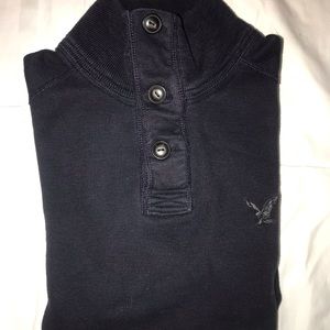 Men’s Navy button-up American Eagle sweater.